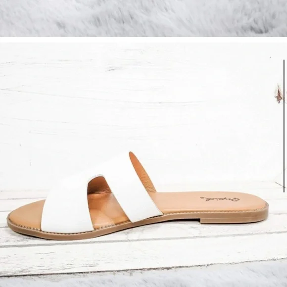 Qupid Vegan Leather Sandal - Picture 3 of 5